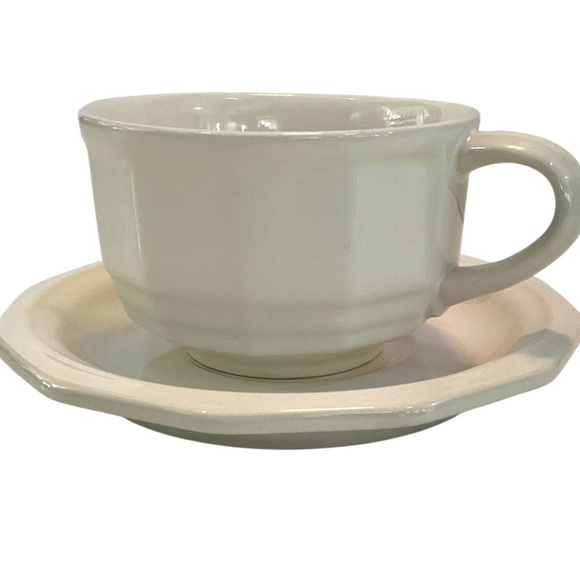Pfaltzgraff Heritage White Coffee Cup & Saucer Set Collectible - Picture 1 of 6